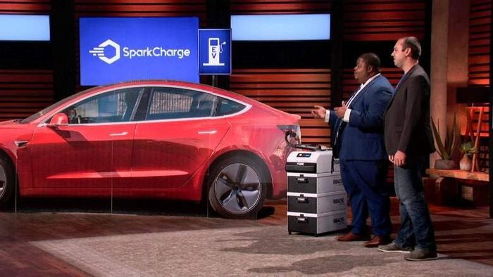 Cách doanh nhân xây dựng startup trị giá 110 triệu USD ở tuổi 30, với sự hậu thuẫn của Mark Cuban và hợp tác với nhiều ông lớn trong ngành xe hơi - Ảnh 2.