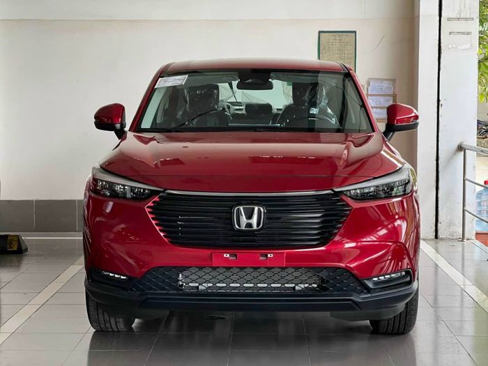 Ảnh thực tế Honda HR-V phiên bản giá thấp nhất tại đại lý:  - Ảnh 2.