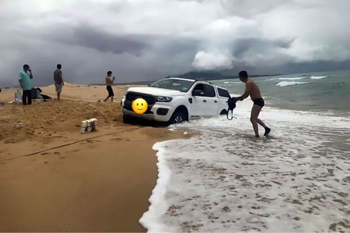 Hướng dẫn đầy đủ khi lái xe trên đường cát - Hãy thực hiện theo hướng dẫn một cách cẩn thận, tránh xem quá nhiều 'phim tưởng tượng' - Ảnh 4.