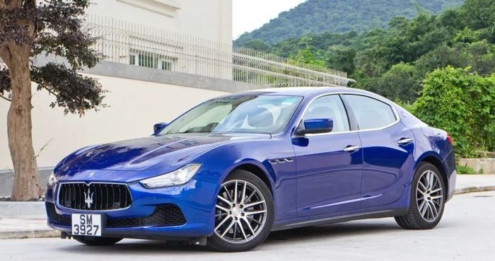 Top 12 chiếc xe xuất hiện trong 'Fast and Furious' có giá bất ngờ ngoài đời - Hình 10.