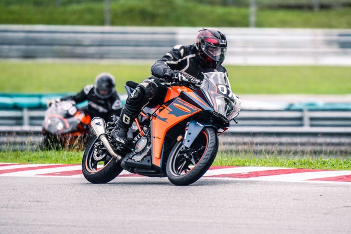 Xuất hiện KTM RC 390 tại Việt Nam: Giá chỉ 209 triệu đồng, trang bị nhiều công nghệ cao cấp - Hình 9.