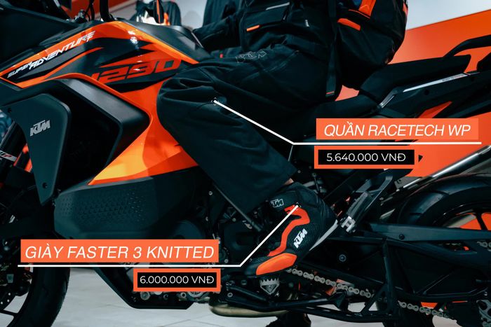 Chỉ mua mô tô tiền tỷ chưa đủ, phải trang bị nguyên set đồ giá như Honda SH Mode mới gọi là ‘fanboy’ thực thụ - Ảnh 7.