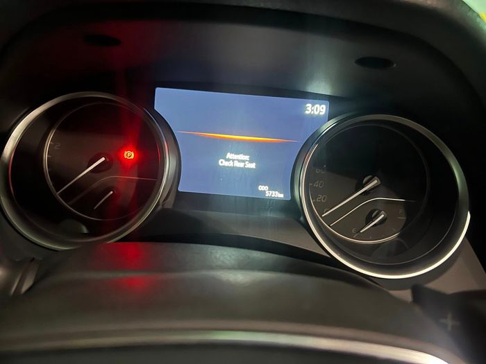 Chủ xe Toyota Camry 2.0Q chỉ đi được 5.700 km trong cả năm nhưng lỗ đến 227 triệu đồng - Hình 4.