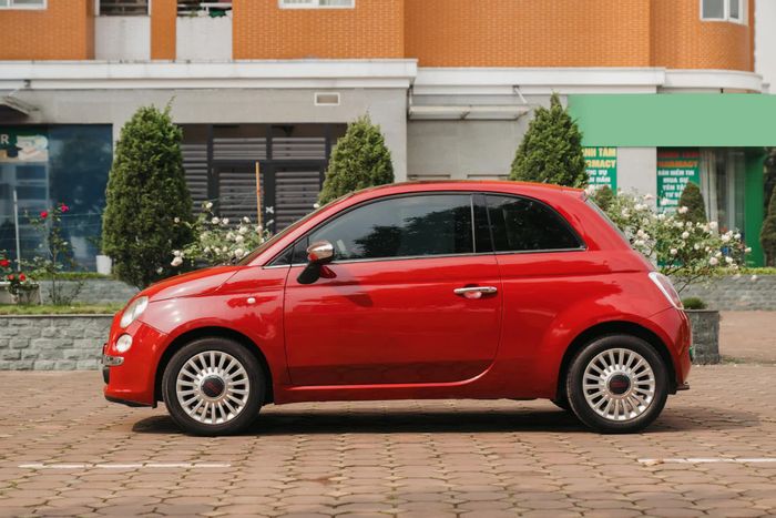 Fiat 500 có giá 400 triệu đồng: Người bán tự gọi mình là 'vua giữ giá', người mua chỉ quan tâm đến những vấn đề nhỏ nhặt - Hình ảnh 3.