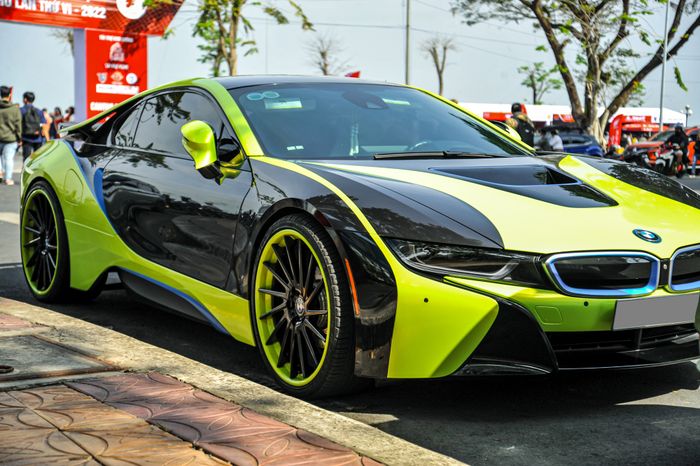 Dàn siêu xe, mô tô hàng chục tỉ đồng tụ họp tại Cần Thơ: Các phương tiện thời trang tỏa sáng - Ảnh 8.