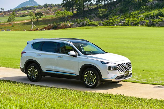 Hyundai Santa Fe hybrid lộ diện lần đầu trên đường: Khó phân biệt với phiên bản thương mại - Ảnh 4.