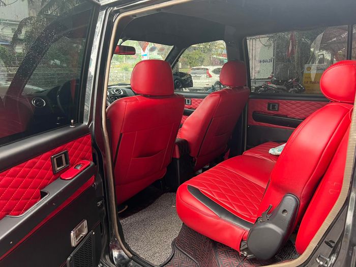 Chủ nhân ở Hải Phòng bỏ hơn 300 triệu để độ chiếc Mitsubishi Jolie thành G63: Mất 6 tháng để thực hiện, phải sửa cả khung gầm để lắp mâm 21 inch - Ảnh 8.
