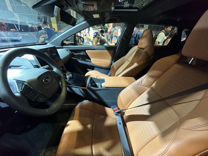 Khám phá gần hơn Subaru Solterra mới về Đông Nam Á: Cùng sinh đôi với Toyota bZ4X đã từng ra mắt tại Việt Nam - Ảnh 7.