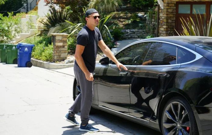 Triệu phú Leonardo DiCaprio đã đầu tư vào một sản phẩm liên quan đến tỷ phú Elon Musk: Chỉ cần nhìn thôi cũng thấy đẳng cấp - Ảnh 4.