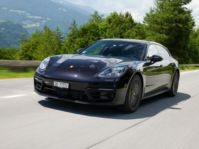 Một chiếc Porsche độc đáo được một đại lý ở quốc gia đông dân nhất thế giới rao bán với mức giá cực kỳ hấp dẫn, giảm giá gần 90%: Sự thật bất ngờ đằng sau khiến ai cũng kinh ngạc - Ảnh 2.