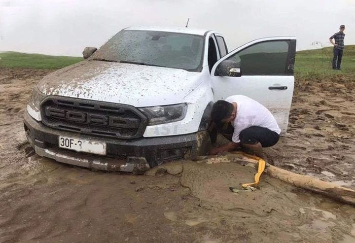 Thư viện hình ảnh: Trải nghiệm lái xe trên đường cát - Đọc kỹ hướng dẫn sử dụng, tránh xem quá nhiều 'phim tưởng tượng' - Hình 7.