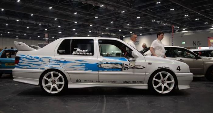 Top 12 xe từ loạt phim 'Fast and Furious' có giá không ngờ khi thực tế - Hình 3.