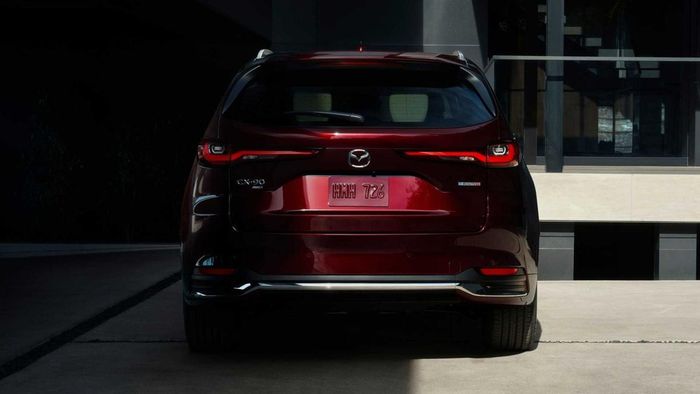 Mazda CX-90 2024 chính thức được ra mắt: Động cơ mạnh mẽ, hướng tới phân khúc xe sang - Ảnh 8.