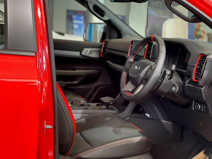 Dự kiến giá bán của Ford Ranger Raptor 2023 là 1,329 tỷ đồng, sẽ ra mắt trong tháng sau tại Việt Nam - Hình 7.