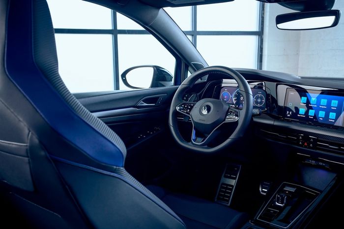 Top 7 mẫu xe phiên bản đặc biệt tệ nhất năm 2022 - Ảnh 9.
