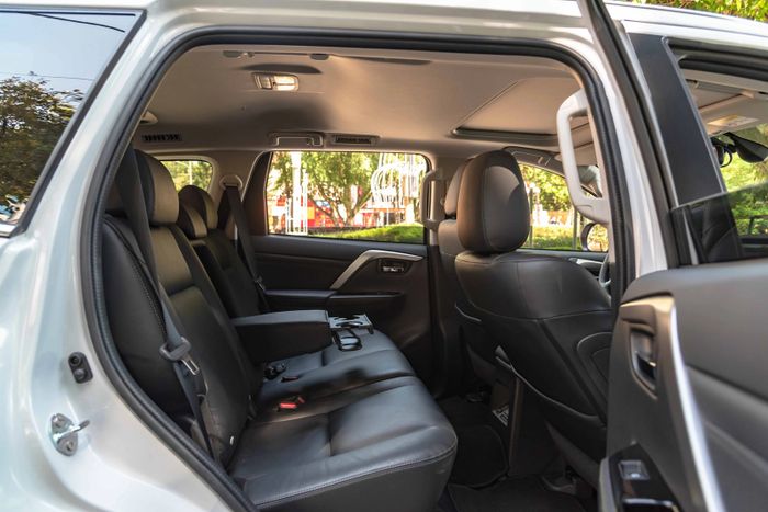 Nhân viên ngân hàng nhận xét về Mitsubishi Pajero Sport 2022 phiên bản chở tiền: Mặc dù thiếu nhiều tính năng nhưng vẫn đáng giá - Hình 5.