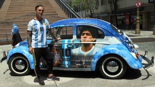 Volkswagen cổ điển thể hiện tình yêu bóng đá sâu sắc của người Argentina - Ảnh 1.