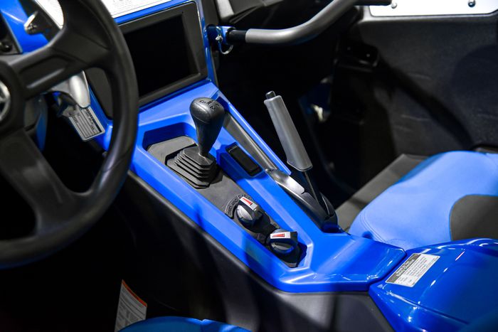 Thông tin chi tiết về xe địa hình Yamaha YXZ 1000R SS tại Việt Nam: Kích thước gần như xe hạng A, không gian nội thất không thể giảm bớt hơn - Hình 9