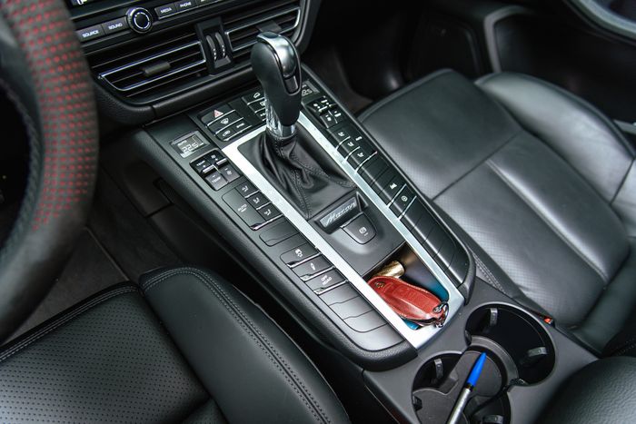 Gia đình 9X Hà Thành lái Macan xuyên Việt: ‘Mua Porsche mà chỉ loanh quanh Hà Nội thì thực sự chán’ - Ảnh 14.