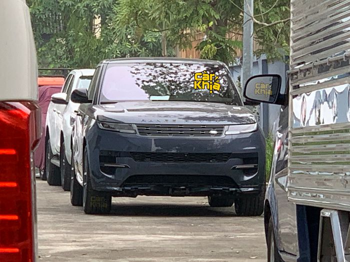 Tóm tắt về Range Rover Sport 2023 tại trung tâm kiểm định khí thải: Ngoại hình hấp dẫn, thách thức Mercedes-Benz GLE và BMW X5 - Ảnh 2.