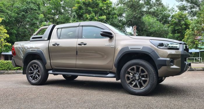 Toyota Hilux Rogue xuất hiện lần đầu tại khu vực Đông Nam Á: Nâng cấp cấu hình mạnh nhất dành cho việc chinh phục địa hình khắc nghiệt - Ảnh 4.