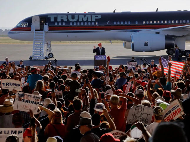 ‘Lâu đài bay’ trị giá 100 triệu USD của ông Donald Trump vừa được tân trang - Ảnh 2.