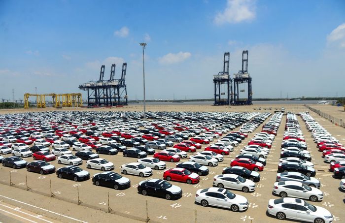 Thị trường ô tô nhập khẩu Việt Nam đầu năm 2023.