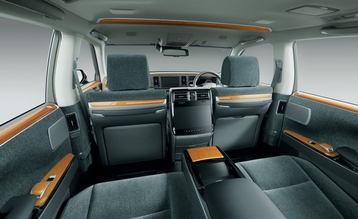 Toyota muốn tiếp cận thị trường xe sang với giới siêu giàu như Rolls-Royce thông qua biện pháp này - Ảnh 3.