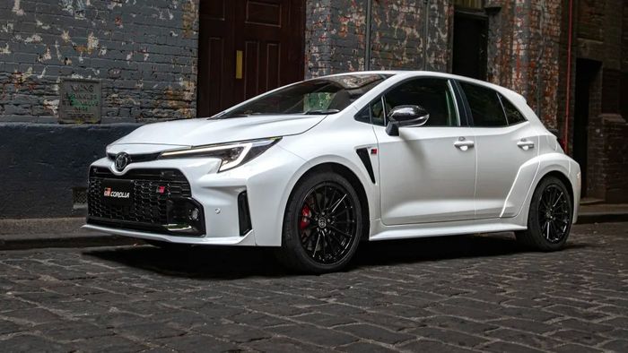 Toyota thực hiện việc kiểm tra khách hàng mua hot hatch Corolla một cách cẩn thận như các hãng siêu xe - Ảnh 2.