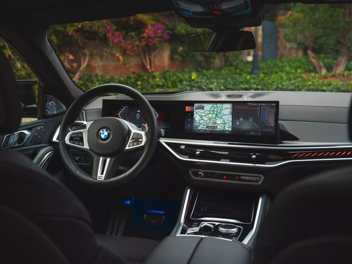 BMW X5, X6 chính thức nâng cấp: Tăng công suất, hiệu suất lái và trang bị màn hình lớn - Ảnh 2.
