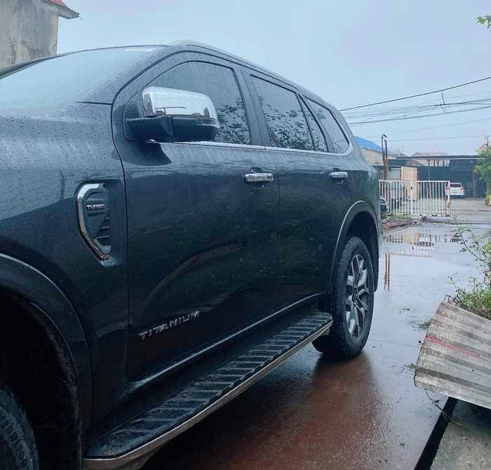 Ford Everest biển số ngũ quý 3 được rao bán với giá gần 3 tỷ đồng: 'Nhiều người gọi nhưng chưa có ai chốt' - Ảnh 5.