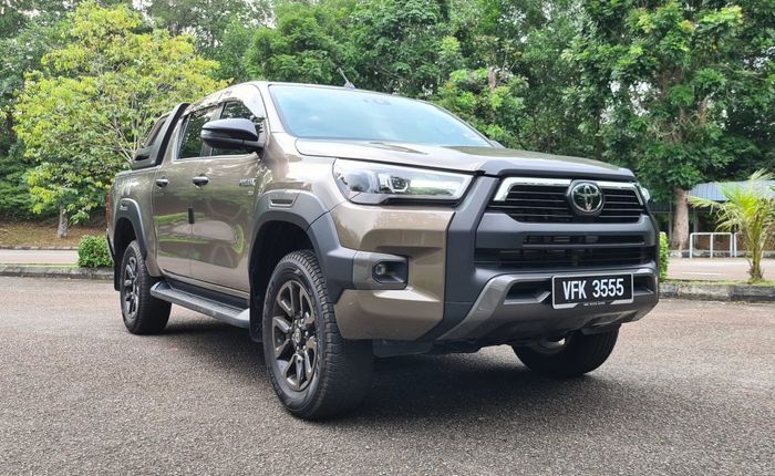 Toyota Hilux Rogue xuất hiện lần đầu tại khu vực Đông Nam Á: Cải tiến cấu hình mạnh mẽ phục vụ khả năng chạy off-road - Ảnh 3.