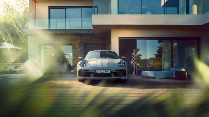 Porsche 911 Sport Classic số sàn, biểu tượng của giới 'dân chơi', đã có mặt tại Việt Nam - Ảnh 6.