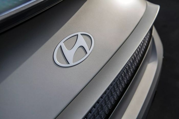 Hyundai Ioniq 6 có khả năng đi được 581 km sau mỗi lần sạc - Ảnh 19.