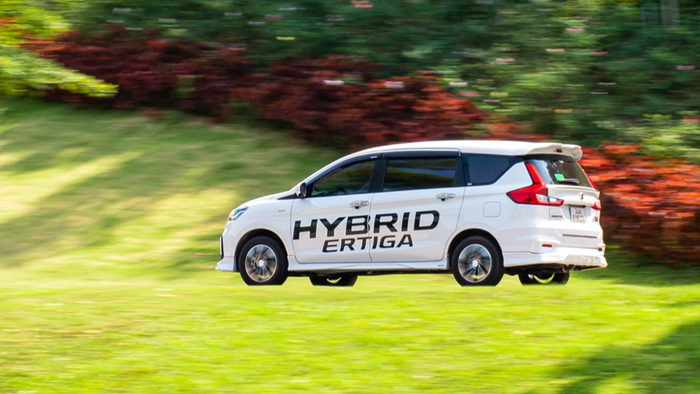 Suzuki Ertiga hybrid giảm giá chỉ còn 495 triệu: Rẻ và tiết kiệm nhiên liệu nhất trong phân khúc, nỗ lực cạnh tranh Xpander - Ảnh 4.