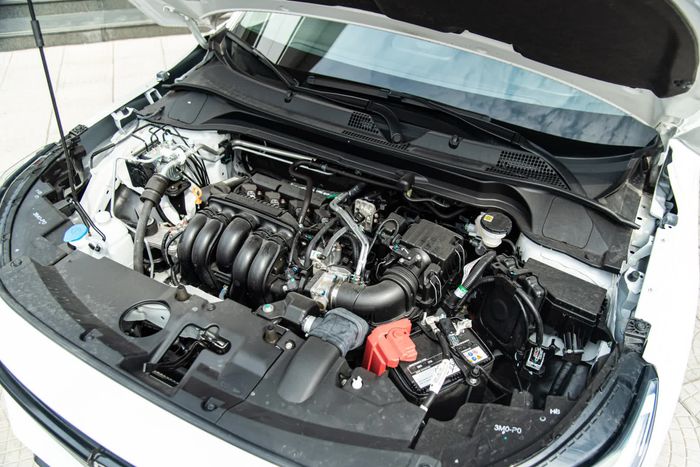 Trải nghiệm trực tiếp Honda HR-V với giá 699 triệu đồng: Thử thách đối đầu với Corolla Cross phiên bản tiêu chuẩn - Ảnh 16.