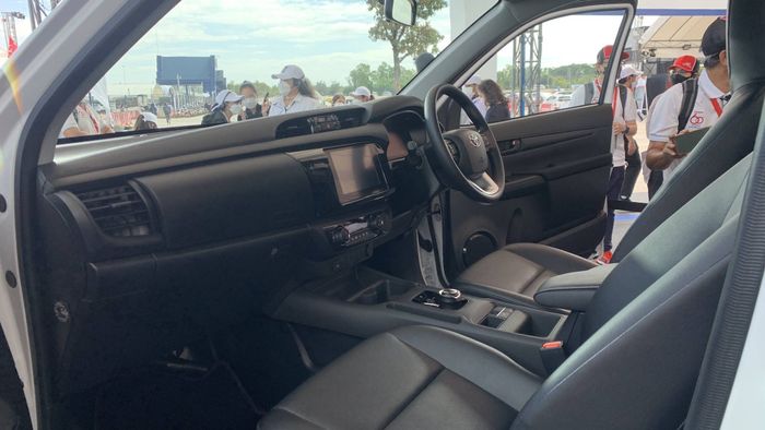 Thông tin chi tiết về Toyota Hilux BEV: Phiên bản thương mại dự kiến ra mắt vào năm sau, vượt qua Ford Ranger một bước - Hình 9.