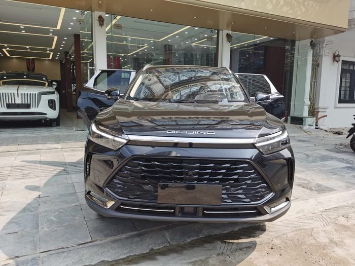 Beijing X7 mở rộng thêm 2 phiên bản giá cạnh tranh tại Việt Nam - Hình ảnh 1.