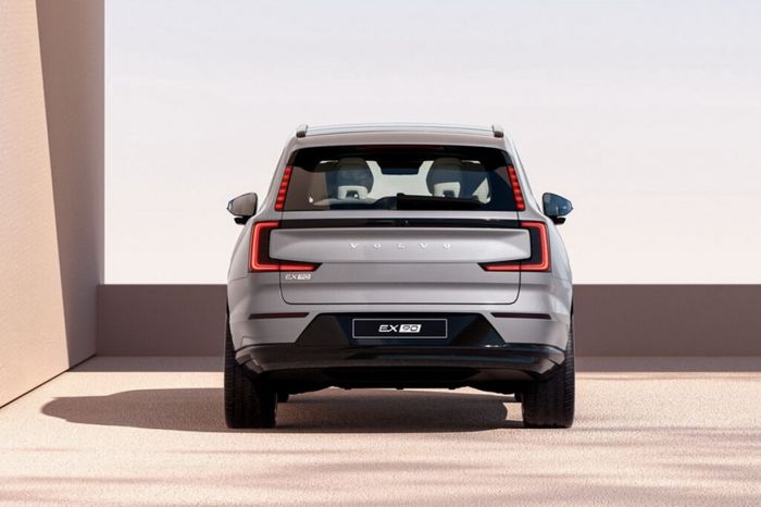 Volvo EX90 phiên bản 2024 được giới thiệu tại triển lãm CES - Ảnh 16.