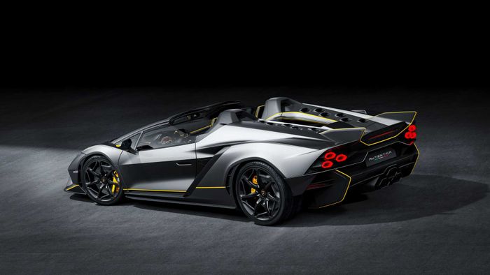 Lamborghini Invencible và Autentica ra mắt: Bản hùng ca cuối cùng của động cơ V12 - Ảnh 14.