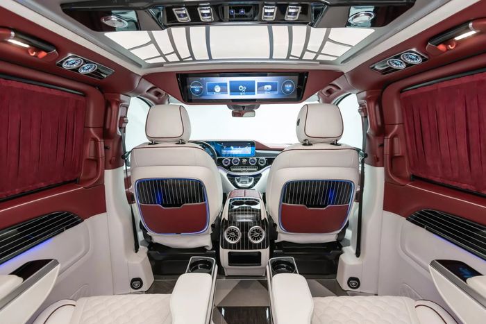Chủ xe biến chiếc van Mercedes-Benz thành phiên bản Maybach với số tiền đủ để mua một chiếc S-Class mới - Ảnh 2.