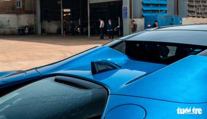Nguyễn Quốc Cường cầm lái Ferrari SF90 Spider với giá hơn 40 tỉ đồng để đăng ký biển số - Hình 11.