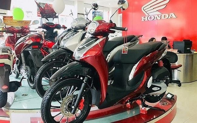 Các dòng xe máy như Honda SH, Vision, Air Blade... đang có xu hướng tăng giá mạnh mẽ.