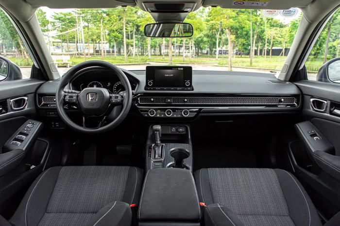 Đại lý Honda có chương trình khuyến mãi cho Honda Civic dịp đầu năm: Giảm giá và phụ kiện đi kèm, phiên bản RS có sẵn xe để giao ngay - Ảnh 5.