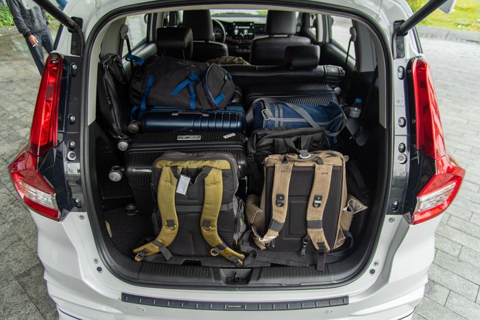 Dù biết sẽ mệt mỏi khi lái Suzuki Hybrid Ertiga hơn 880km từ Hà Nội đến Đà Nẵng chỉ với một bình xăng, mong muốn dừng lại nhưng không được - Ảnh 5.