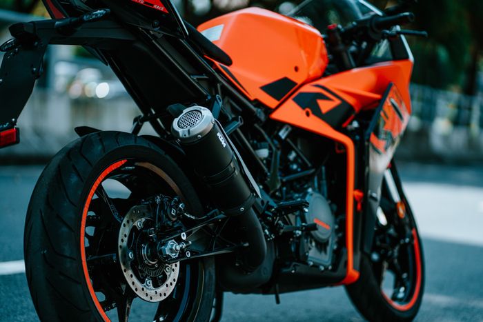 Xuất hiện KTM RC 390 tại Việt Nam: Giá chỉ 209 triệu đồng, trang bị nhiều công nghệ cao cấp - Hình 10.