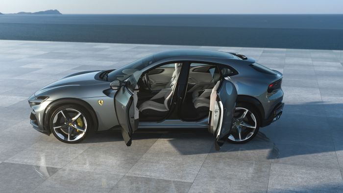 Việc mua một chiếc SUV Ferrari Purosangue có thể mua được 2 chiếc Lamborghini Urus - Ảnh 2.