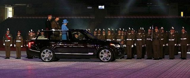 Top 5 xe mà Nữ hoàng Anh Elizabeth II từng sử dụng - Ảnh 5.
