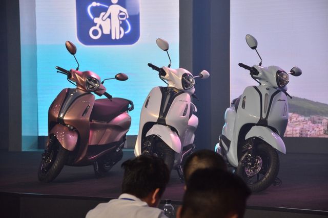 Yamaha ra mắt 3 mẫu xe mới tại Việt Nam: 2 mẫu xe ga cạnh tranh Honda Lead, Air Blade, và 1 mẫu xe côn tay đấu CBR - Hình 3.