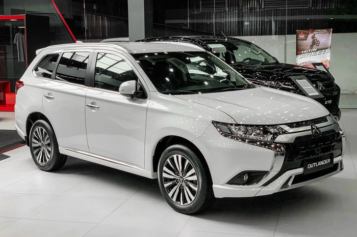 Mitsubishi Xpander 'cháy' hàng, khuyến mại 20 triệu đồng cho khách hàng đồng ý chờ đợi qua đợt cuối năm - Hình 3.